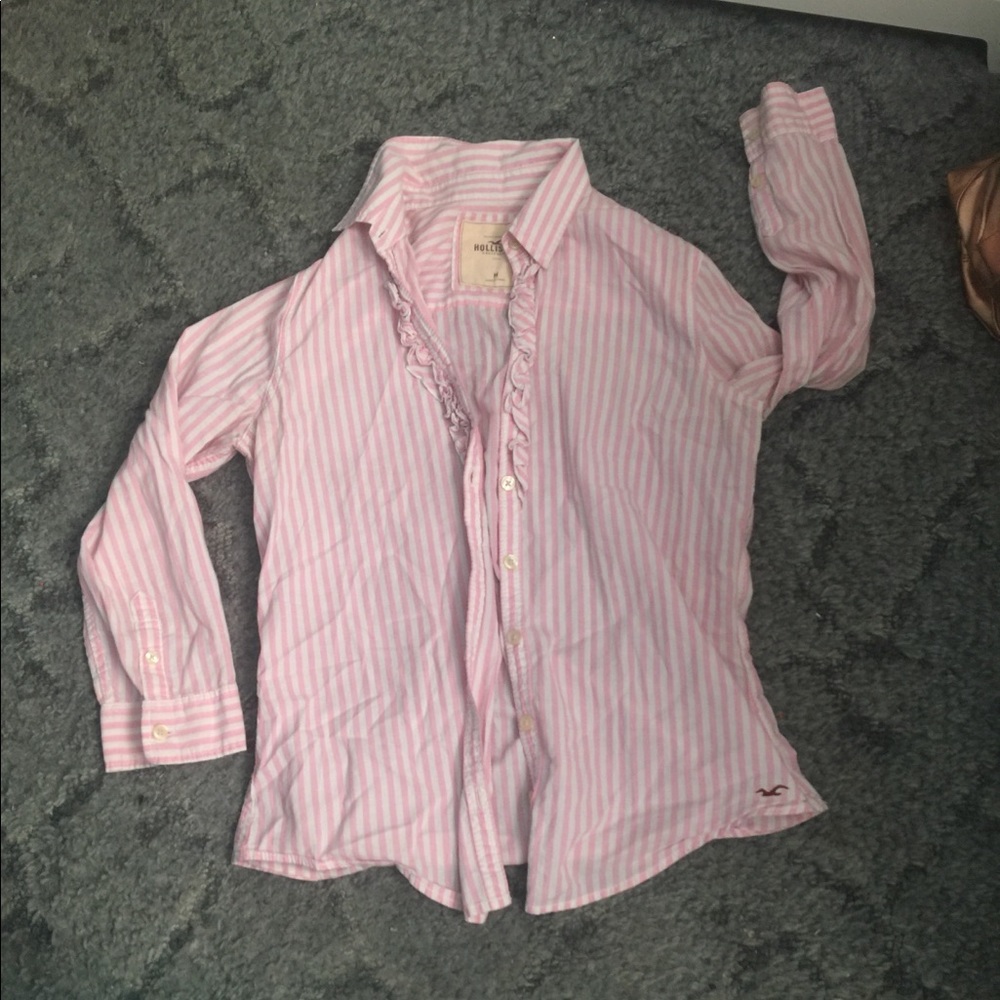 HOLLISTER BUTTON UP🌸